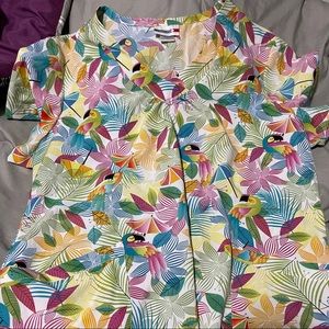 Pattern scrub top